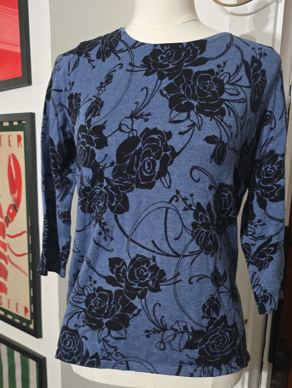Women's Blue Floral Crewneck Top Karen Scott